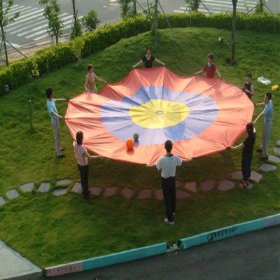 212 Main Concentric Circles Parachute - 12 Feet