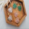 Monstera earrings Pink view 1