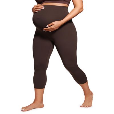 CRZ YOGA Butterluxe Maternity Capris Leggings 21" - Over The Belly Workout Active Yoga Womens Pregnancy Crop Pants Stretchy Hot Fudge Brown X-Large