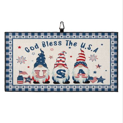 IDOWMAT Independence Day Golf Towel 16"x24" Microfiber Glof Towels for Golf Bag, Waffle Pattern Golf Club Cleaning Towel with Carabiner Clip Golf Gift for Women & Men, Vintage USA Flag Gnome