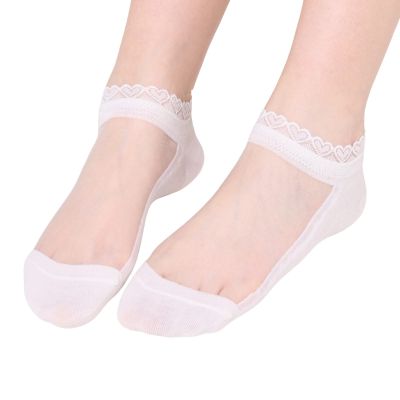 YOLAI Womens 1Pair No Show Socks Low Cut Girls Lace Socks Thin Nylon Mesh Socks Floral Patterned (Beige, One Size)