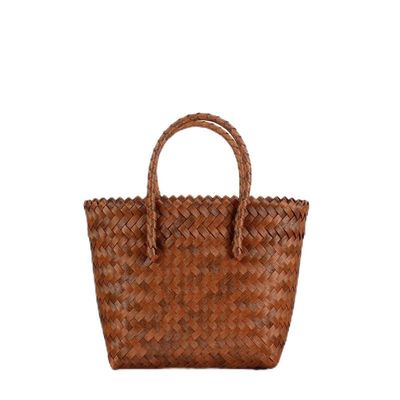 byplndgywj Rattan Purse Woven Beach Tote Bag Travel cute straw handbag Waterproof Sandproof Beach Vacation Essentials for Women (brown, Small)