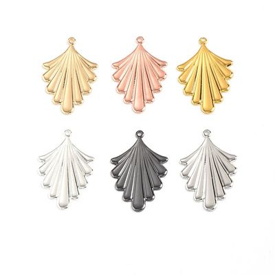 KTGCOZS Pack of 30 Personality Swing Copper Plated Spinner Blades,Pro Scale Finish Spinnerbait Blades Size 41.6 * 29.5mm (Black 30pcs)