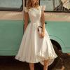 Akklian Sweetheart Short Wedding Dress for Bride Sleeveless Boho Wedding Dress Tulle Bridal Gown Bridesmaid Dress Formal Gown White view 3
