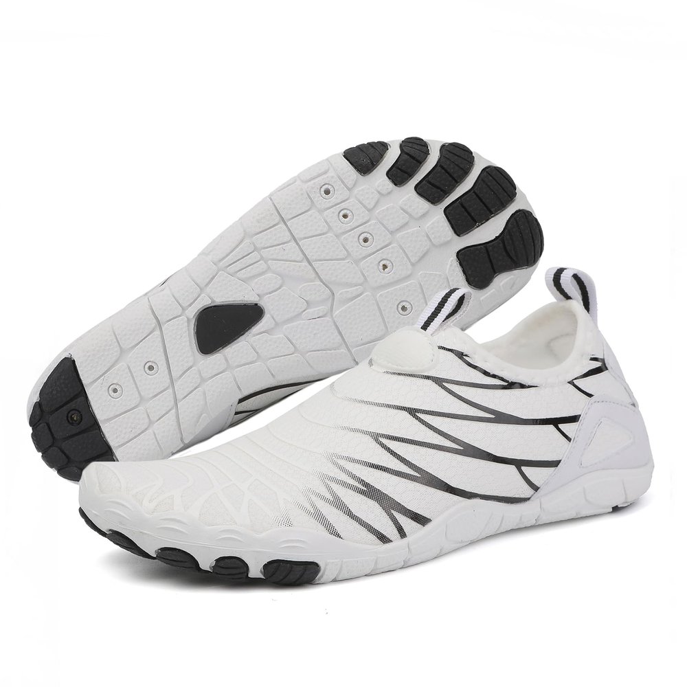 GUNIYIFS Womens Water Shoes for Men Beach Shoes Non-Slip Quick Dry Soft Barefoot Shoes Unisex Socks Hiking Yoga Beach Surf Sport Shoes White
