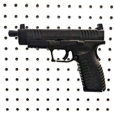 Hammy3DPrints Mount for Springfield XD/XDM/Elite 9mm - Pegboard/Skadis/etc. | Pistol Holder Storage Rack (Facing Left, Non-Metal Pegboard)