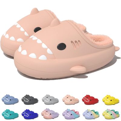 Jfxgjuv Sharklas Polares, Sharky Originales De Invierno, Shark Slides Winter, Winter Warm Cozy Plush Waterproof Non-Slip Cloud Shark Slides Slippers for Men Women (Pink Half,5.5-6 Women/4-4.5 Men)