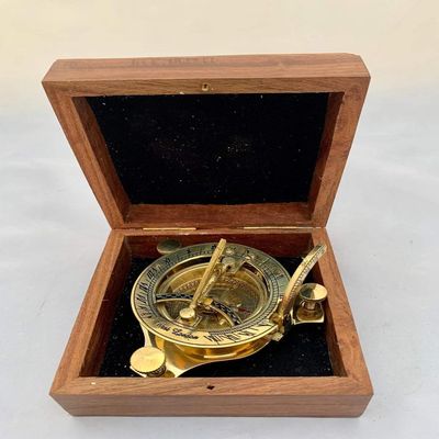 Antique Nautical world 4 Inch West London Vintage Style Brass Compass Sandal in a Wooden Presentation Box, GOLDEN POLISH