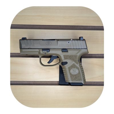 Hammy3DPrints Mount for FN Reflex - Slatwall | Pistol Holder Handgun Storage Rack (Facing Right, Savior Eqpmnt.)