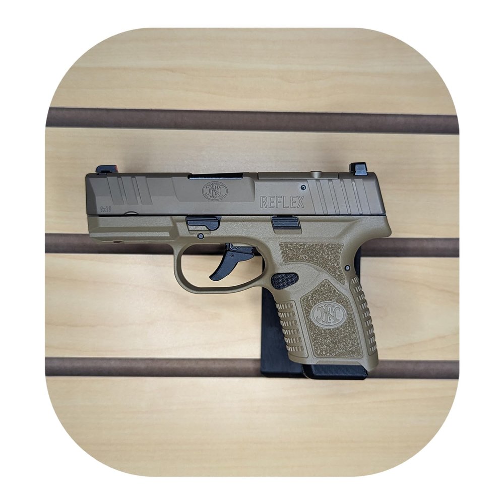 Hammy3DPrints Mount for FN Reflex - Slatwall | Pistol Holder Handgun Storage Rack (Facing Left, HoldUp Disp.)