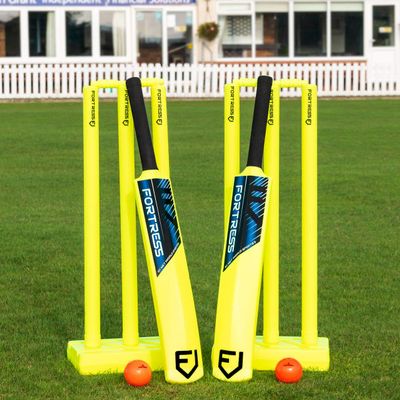 NWS Backyard Cricket Sets | Kwik Cricket | Bats, Stumps, Bails, Balls and A Carry Bag [3 Sizes] (Senior (Full Size))