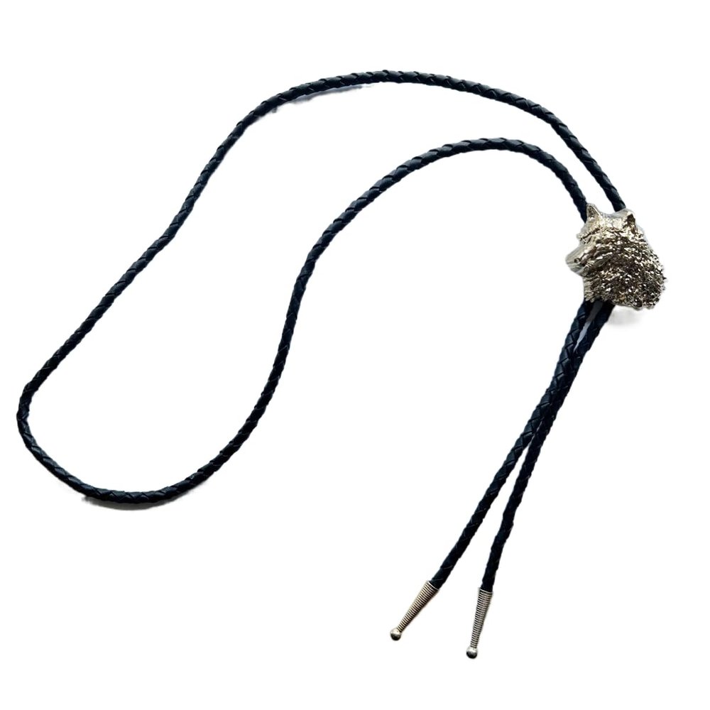 ARTICAL HEART Gold Plating Western Wolf Head Cowboy Cowgirl Wildlife Bolo Tie