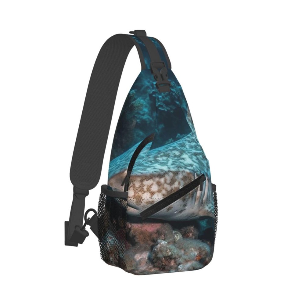 WSOIHFEC Sling Bag for Women Men Chest Bag Camouflage Shark Sea Crossbody Bag Small Sling Backpack Fanny Packs Hiking Daypack