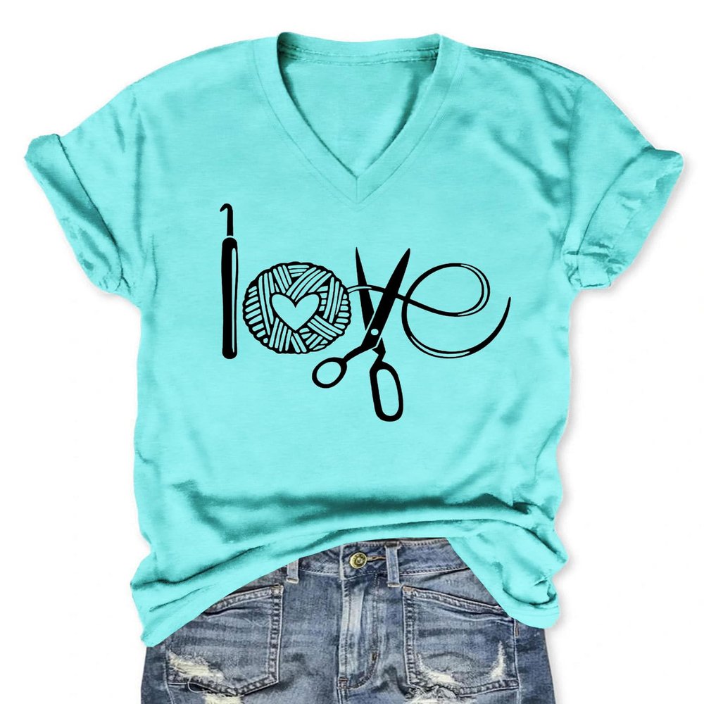 Womens Love Crochet Shirt Funny Letter Print Crochet Hook Yarn Graphic T-Shirt Knitting Lover Gift V Neck Tees Blue