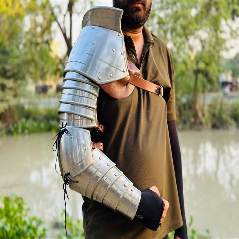 NineFit Basics Medieval Knight Shoulder Armor Perfect Medieval Costume for an Epic Look Shoulder Armor Great Personalized Gift, Adult, Silver Polish