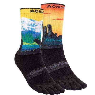 AONIJIE Hiking Toe Socks with Thickened Terry Moisture Wicking Five Finger Running Mid-Calf Socks for Men Women (US, Alpha, Small, Regular, Regular, Snow Mountain + Desert)
