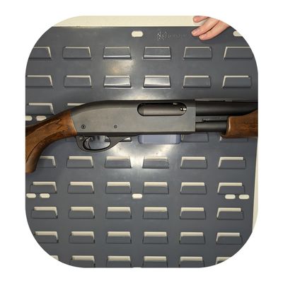 Hammy3DPrints Mount for Remington 870 - Secure It/Louvered Panel | Shotgun Holder Storage Rack (Gray, 12 Gauge: Facing Right)