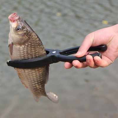 Chazcool Fish Claw Gripper, ABS Grip Tackle Fish Grip Tackle, Fish Lip Holder Trigger Clamp, Fish Clamp Grippers with Ring