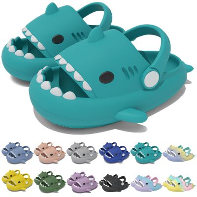 Jfxgjuv Sharklas Kids, Sharklas Originales Kids, Shark Slides Kids with Strap, Chanclas De Tiburon, Sharky Chanclas Kids Non-Slip Thick Sole Open Toe Shark Sandals (Green,8-9 Toddler)