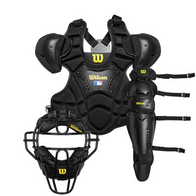 WILSON Knitted Umpire Gear - Black, Large/X-Large