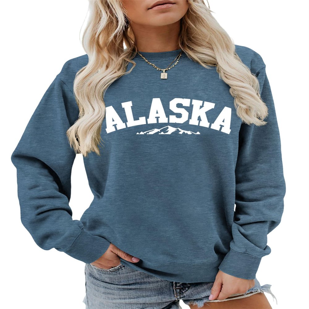 Pifnxtamy Sweatshirt for Women Alaska Letter Graphic Tees Retro Mountain Shirt Crewneck Sweater Long Sleeve Pullover Blue