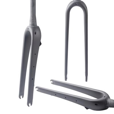 Wkantlaes Matte Black,Tapered, Gravel Carbon Fiber Rigid Fork 700C Carbon Fiber Road Bike Rigid Fork QR 9Mm Disc Brake Thru Axle 1-1/8'' Straight/Tapered Tube Light Bicycles Front Forks
