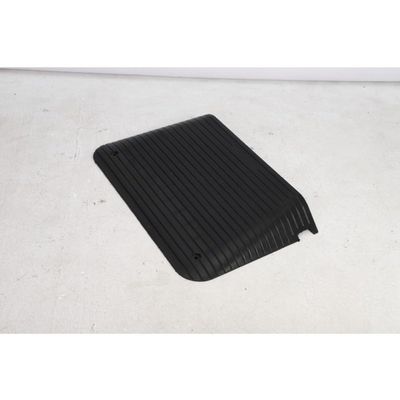 Rubber Curb Ramp, 4.1" Rise Height Sidewalk Curb Ramp, 13" Width 19" Length Driveway Ramp for Curb, Heavy Duty Driveway Curb Ramp for Forklifts, Trucks, Buses, Cars, Wheelchairs, Bikes