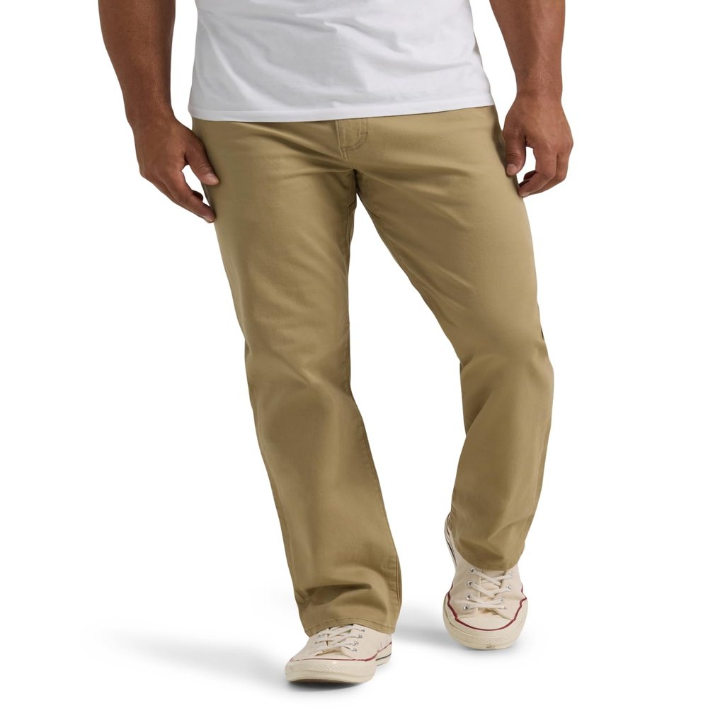 Lee Men's Extreme Motion Relaxed Straight Jean Kansas City Khaki (Twill) 33W x 32L
