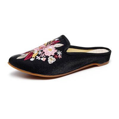 LINGYUXUAN Women's Exquisite Flower Embroidered Old Beijing Cloth Shoes Fashion Ethnic Style Comfort Mule Shoes Casual Lightweight Household Pointed Toe Slippers(Black,7)
