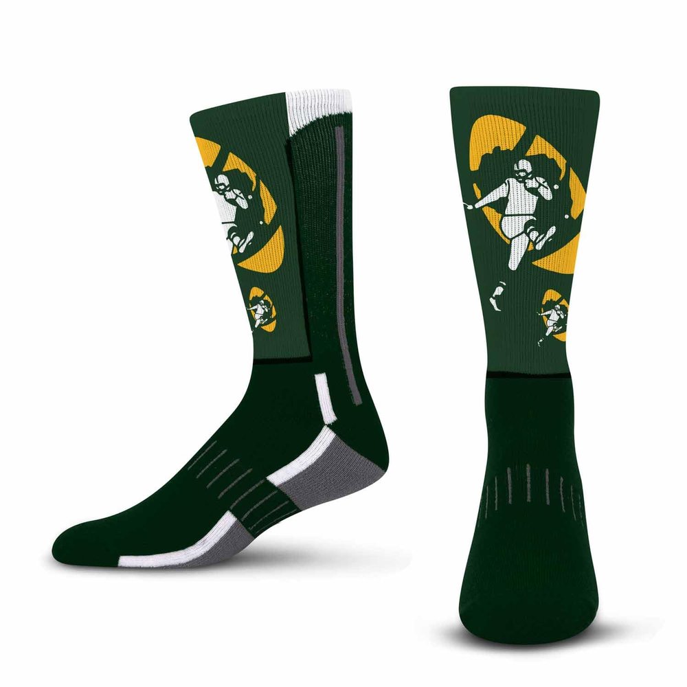 For Bare Feet NFL V Curve Green Bay Packers Socks, Green Bay Socks for Men and Women Crew Socks for Game Day (Green Bay Packers - Team Color, Medium)