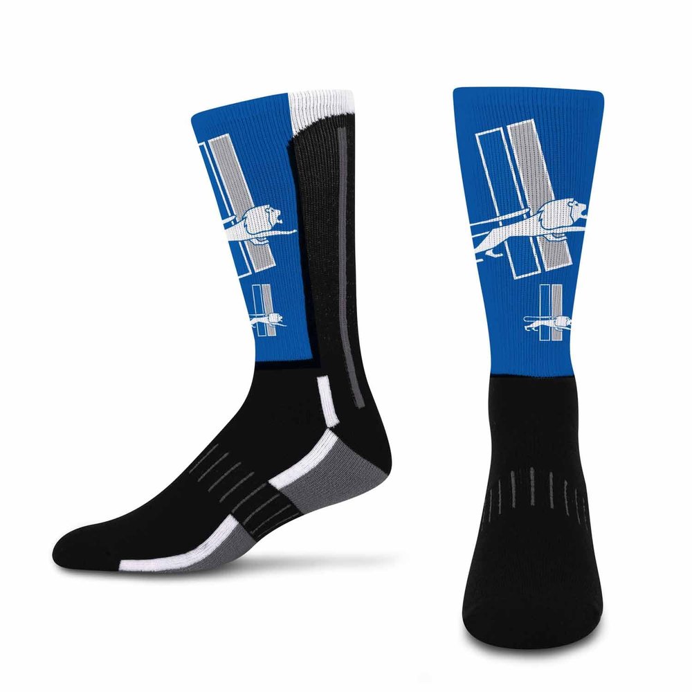 For Bare Feet NFL V Curve Detroit Lions Socks, Detroit Socks for Men and Women Crew Socks for Game Day (Detroit Lions - Team Color, Medium)