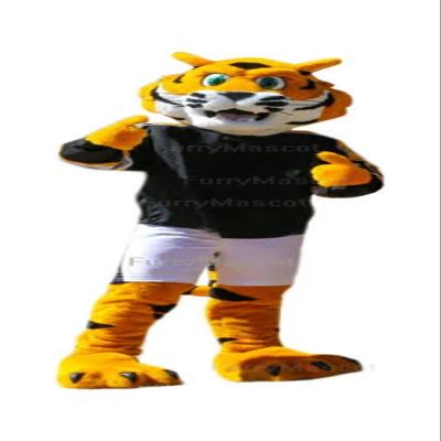 Friendly Lightweight Realistic Wildcat Suit Animal Mascot Costume Party Carnival Costumes With Fan Inside the Head