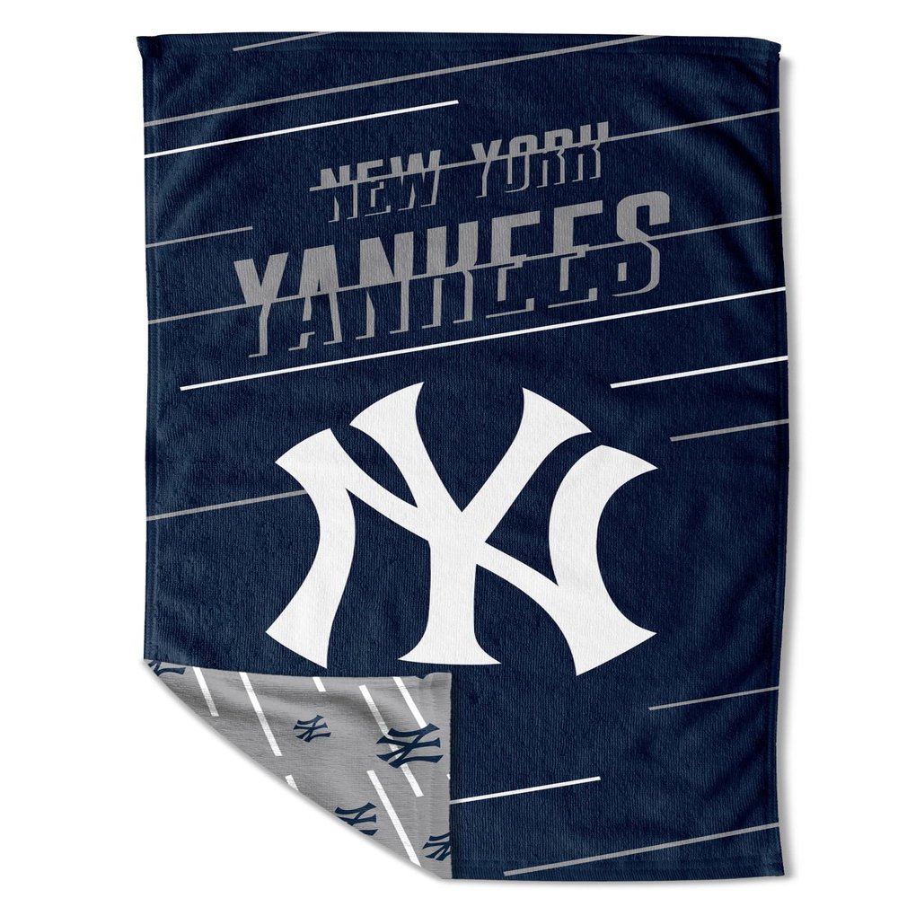 Northwest MLB Splitter Double-Sided Quick Dry Microfiber Beach Towel 64" x 32" with Mesh Travel Bag (New York Yankees)