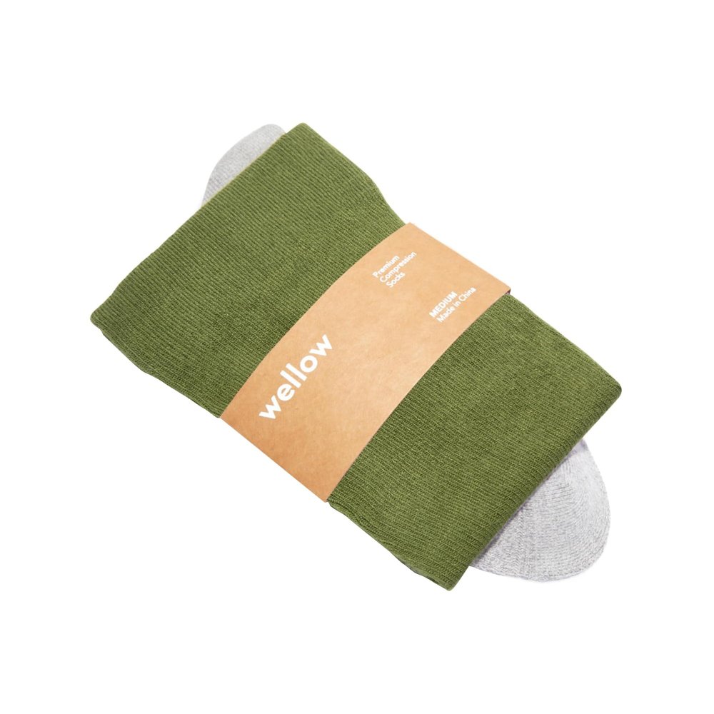 Wellow Knee High Compression Socks for Men & Women | 18-25 mmHg Made with Viscose from Bamboo | Nurses & Pregnancy Support | Relieves Swelling | Regular, SM, Army Green - Solids