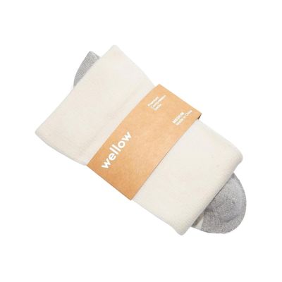 Wellow Knee High Compression Socks for Men & Women | 18-25 mmHg Made with Viscose from Bamboo | Nurses & Pregnancy Support | Relieves Swelling | Regular, MD, Egret - Solids