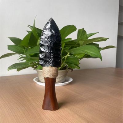 XUSILAOK Handcrafted Obsidian Ritual Dagger | Spiritual Energy Cleanser & Evil Ward | Unique Metaphysical Art Decor & Collectible Gift (Straight Handle Design)