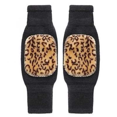 HDNSAUD Winter Protective Knee Pads 1 Pair Winter Knee Pads Warm Men Women Double Thick Wool Protection Knee Plus Velvet Wind and Cold Protective(T4,35-60kg fo M)