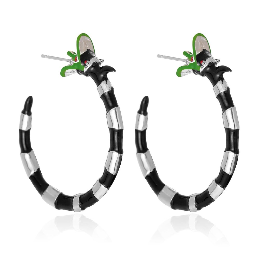 ATIMIGO Spooky Coral Snake Earrings Sandworm Snake Hoop Dangle Earrings for Men Women Gothic Punk Halloween Costume Jewelry Accessories