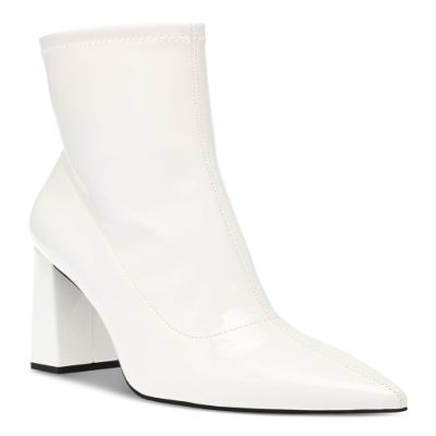 Wild Pair Womens Iloise Block Heel Patent Booties White 9.5 Medium (B,M)