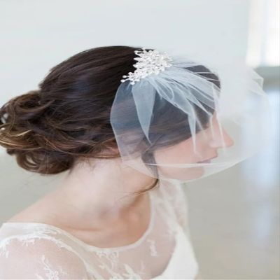 HUFFA Elegant Ivory Birdcage Veil with Crystal Comb - Perfect for Weddings and Special Occasions(Ivory)