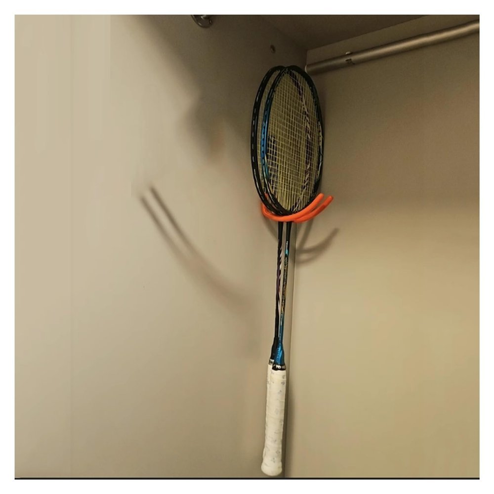 KIYILIHI Tennis Racket Storage Rack, Wall Mounted Sports Equipment Display Holder,Badminton Racket Organizer, for Table Tennis Rackets Badminton Rackets(Orange)