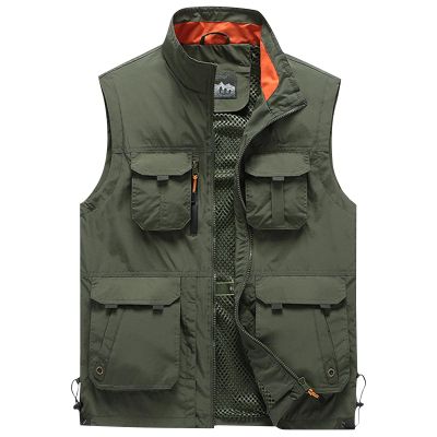 Rkwins Cargo Vest Men Fashion Tactical Vest Outdoor Hiking Vest Casual Sleeveless Vest Lightweight Running Vest with Pockets Army Green