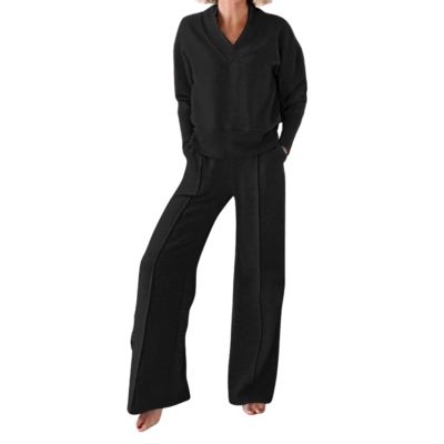 Women's Solid Color V-Neck Top & Pants Two-Piece Set, 2024 Fall Long Sleeve Lounge Loose Travel Sweatshirt Set (Black,M)