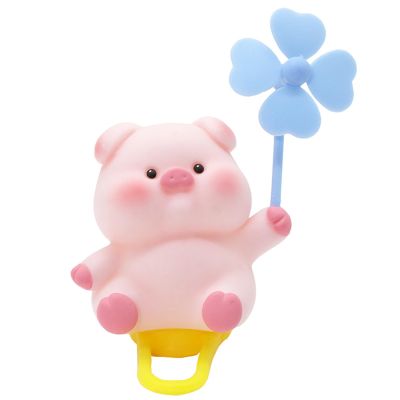 Cute Handlebar Ornamen, Adorable Piggy Bike Decoration Easy Installation with Secure Strap, Bike Accessories for Girls for Motorcycles, Electric Vehicles, and Bikes (Pig (63x46x75mm/2.5x1.8x3in))