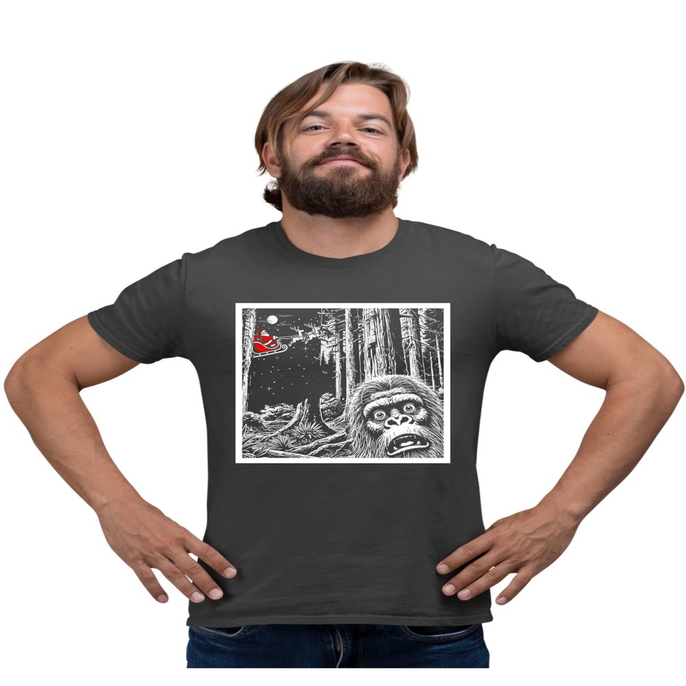 Medium Heather Black Mens Bigfoot Selfie with Santa Funny Christmas Sasquatch T-Shirt