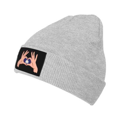 ZKLCRYTR Holding A Heart Flag of Virginia Beanie Hat Acrylic Knit Warm Winter Hats for Women Men Skull Cap Gray