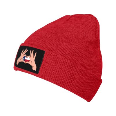 ZKLCRYTR Holding A Heart Flag of Texas Beanie Hat Acrylic Knit Warm Winter Hats for Women Men Skull Cap Red