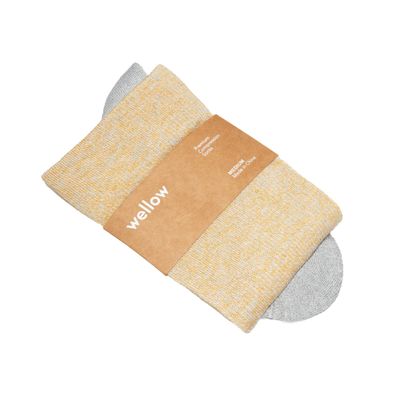 Wellow Knee High Compression Socks for Men & Women | 18-25 mmHg Made with Viscose from Bamboo | Nurses & Pregnancy Support | Relieves Swelling | Regular, SM, Champagne Twist