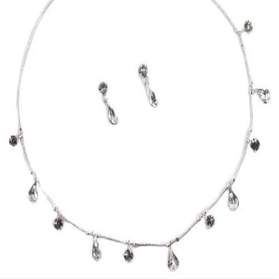 Delicate and Sparkling Austrian Rhinestone Necklace & Earring Set for Bride, Bridesmaid, Prom, Quinceaera or Other Special Events #D0A4sv