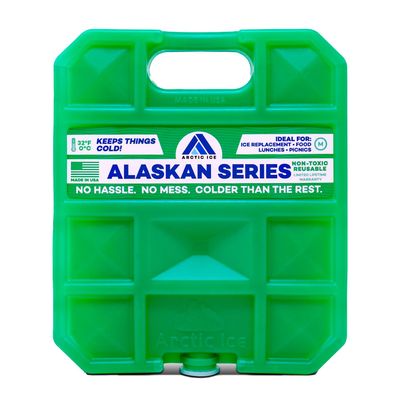 Arctic Ice Alaskan Series Long Lasting Reusable Ice Pack - Freezes at 32 Fahrenheit - Keeps Food & Drinks Cool Without The Risk of Freezing, Medium 1.5 lbs